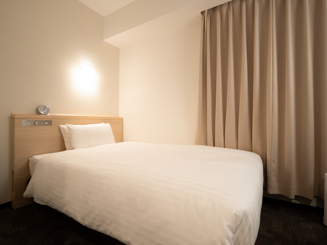 ビジネスホテルの部屋