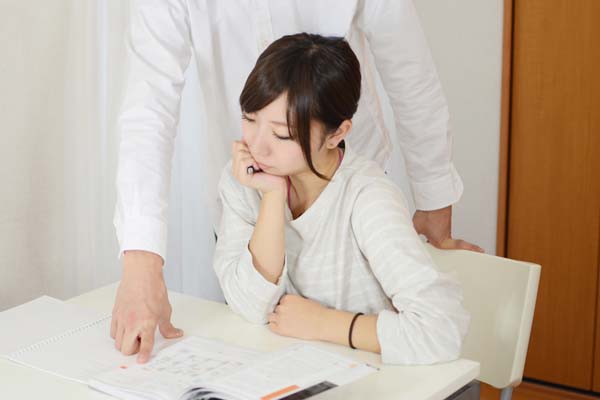 看護師専用Webマガジン ステキナース研究所 | 子持ちナース、27歳。ローンでカツカツの毎日をうるおすには？｜看護師さんの家計簿診断【2】