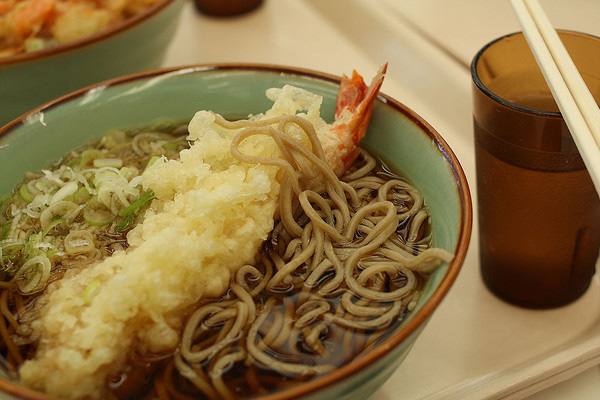 看護師専用Webマガジン ステキナース研究所 | 病棟でカウントダウン！みんなの「年越し夜勤」レポート 