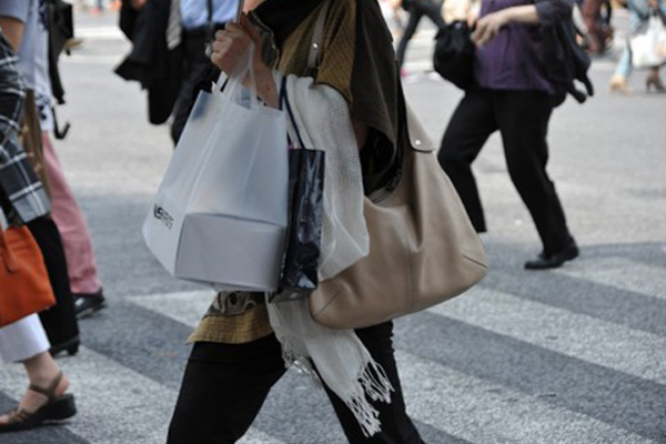 【看護roo!】看護師専用Webマガジン ステキナース研究所 | 浪費家？堅実？気になるナースの貯金事情【看護師座談会】