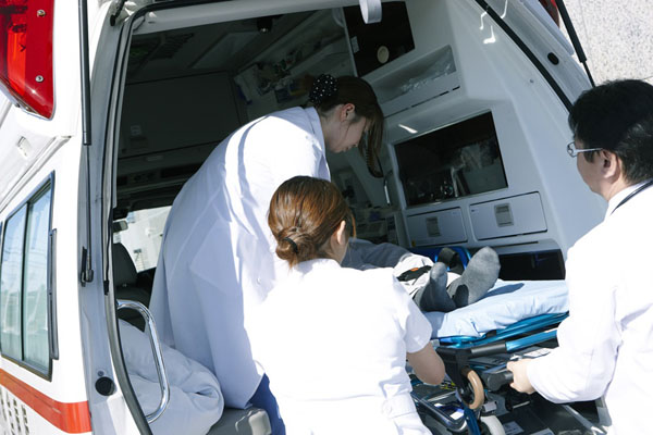 軽症者の救急車利用問題に風穴 看護師と救命救急士の連携がカギ 看護roo カンゴルー 軽症者の救急車利用問題に風穴 看護師と救命救急士の連携がカギ 看護roo カンゴルー