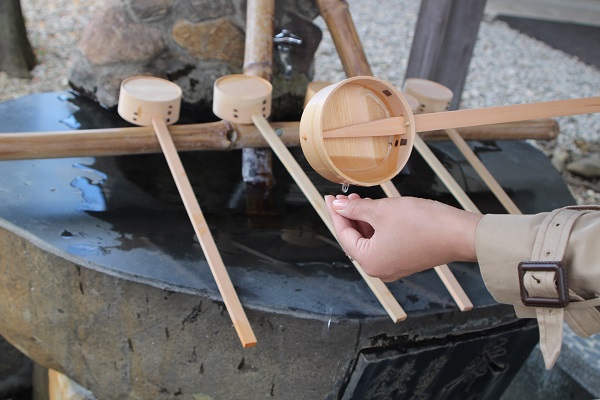 初詣はこれで完璧！いまさら聞けない神社参拝マナー2｜看護師専用Webマガジン【ステキナース研究所】