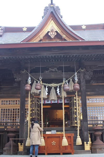 初詣はこれで完璧！いまさら聞けない神社参拝マナー3｜看護師専用Webマガジン【ステキナース研究所】